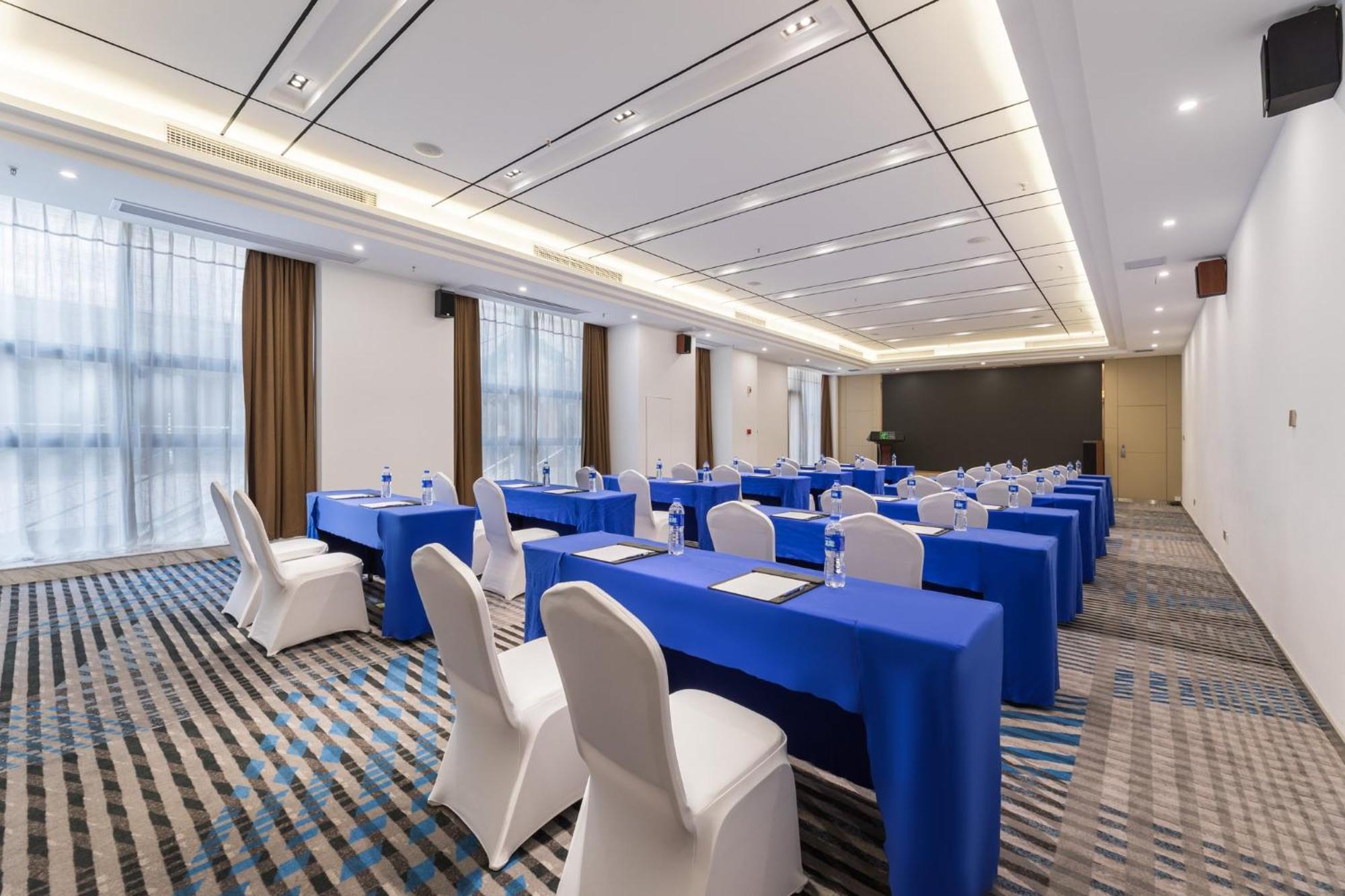 Holiday Inn Express - Liuyang Development Zone By Ihg Changsha Huanghua Airport Экстерьер фото